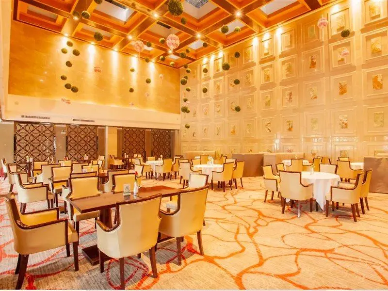Lianhua Hotel Zhoukou