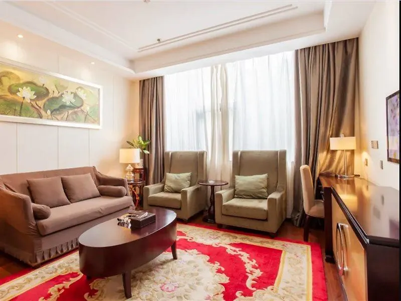 Lianhua Hotel Zhoukou